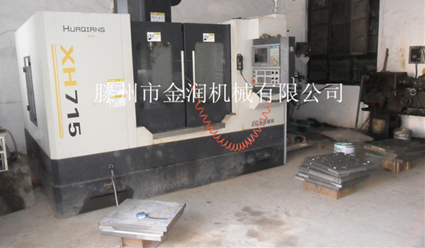 集成吊顶模具大型生产机器