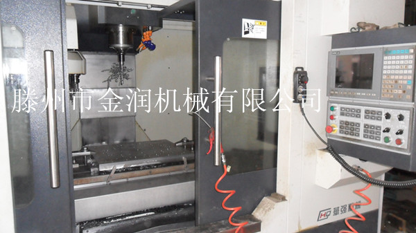 集成吊顶模具生产设备